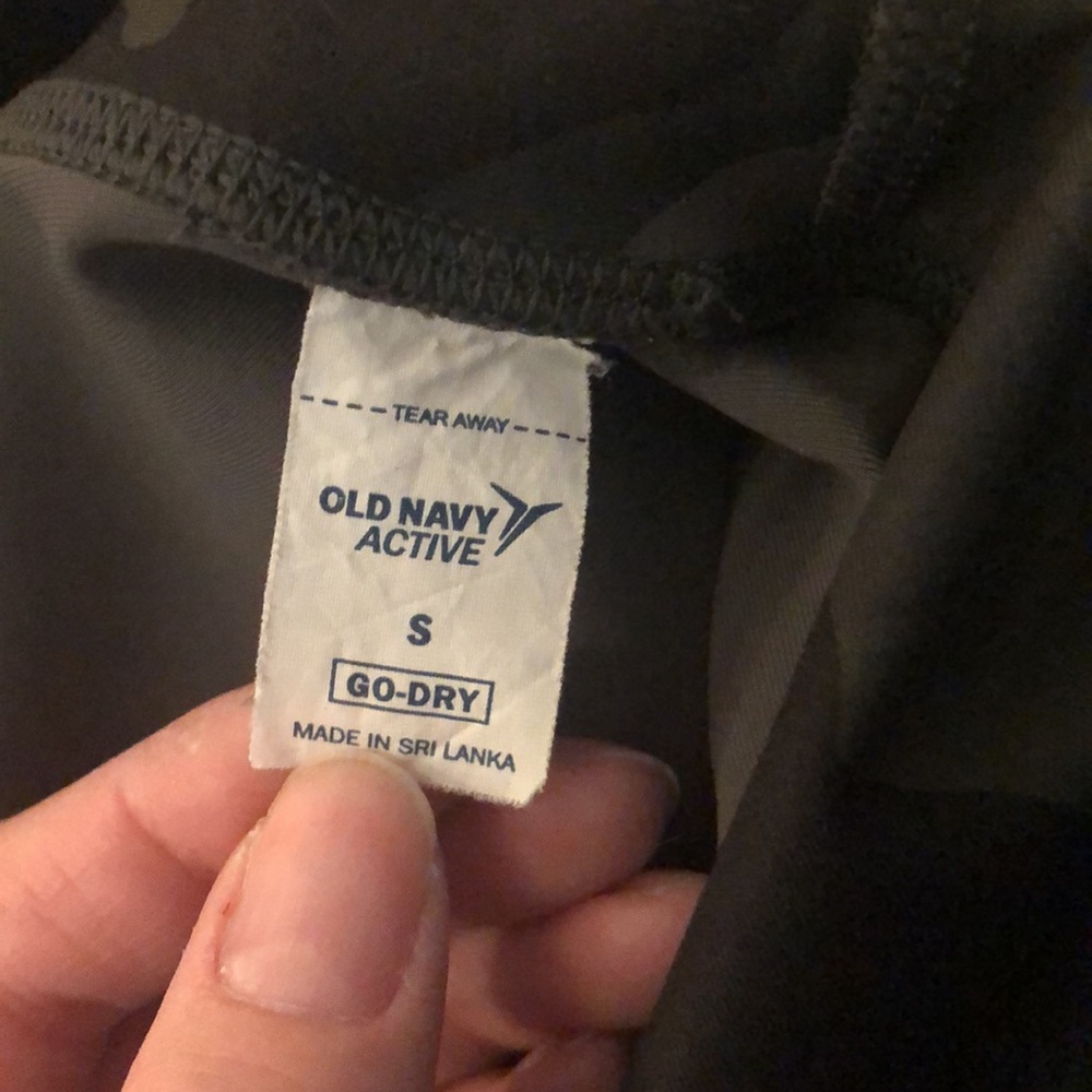 Camo old navy maternity workout bike shorts - Picture 3 of 3